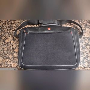 WENGER SWISS ARMY Laptop Computer Case Shoulder Bag Messenger Leather Carry-on
